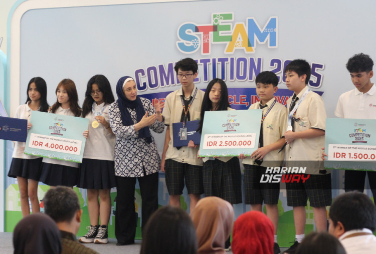 Mengulang kesuksesan gelaran sebelumnya, STEAM Competition 2025 berhasil mendapatkan 143 pendaftar, yang kemudian melewati seleksi untuk mendapatkan 42 finalis yang terbagi dalam tiga kategori: Primary School (G5-G6), Middle School (G7-G9), dan High School (G10-G12). Para finalis ini berasal dari berbagai daerah di Indonesia seperti Jakarta, Tangerang Selatan, Bogor, Bandung, Semarang, Yogyakarta, Ponorogo, Surabaya, Sidoarjo, Malang, Tuban, Bali, Medan, dan Penukal Abab Lematang Ilir (PALI), Sumatera Selatan. Tiga pemenang dari masing-masing kategori akan membawa pulang medali, sertifikat, serta hadiah uang tunai dengan total jutaan rupiah.