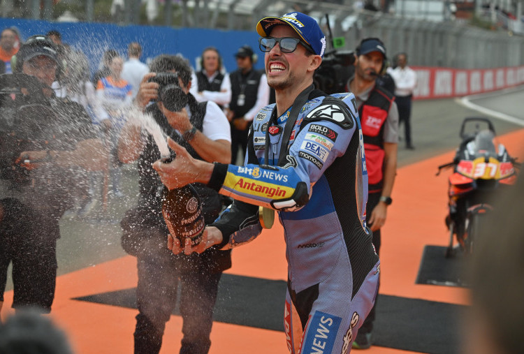 MotoGP Valencia 2025: Alex Marquez Juara Sprint, Kaget dengan Kecepatan Sendiri  