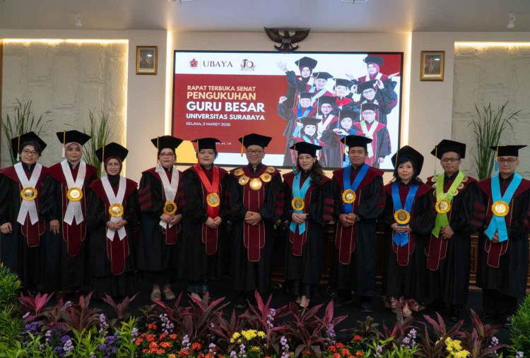 Ubaya Kukuhkan 10 Guru Besar, Langkah Kampus Perkuat Riset dan Inovasi