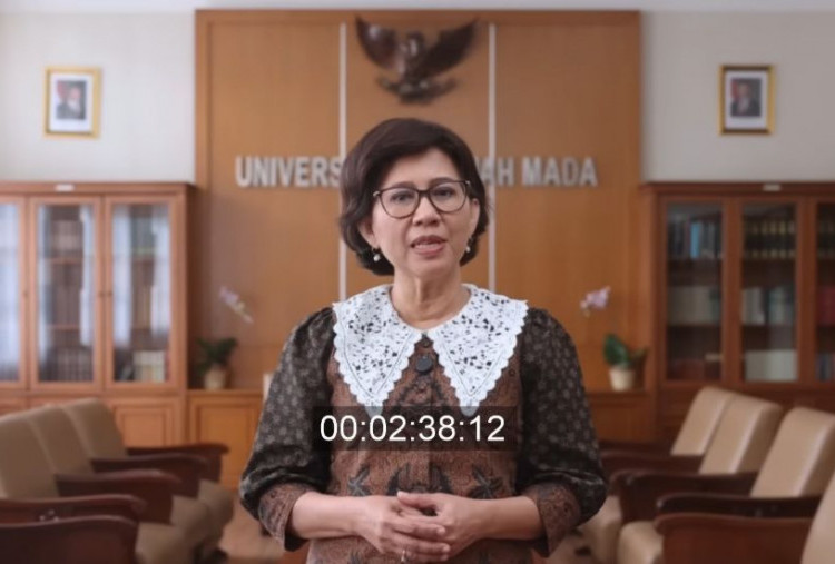 Kuasa Hukum Roy Suryo Dkk Kritik Video Rektor UGM Benarkan Ijazah Jokowi: Seharusnya Tunjukkan Bukti Resmi!
