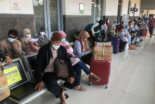 H+7 Lebaran, Ribuan Pebalik Tasik Tujuan Jakarta Antre di Stasiun KA