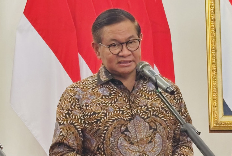 Pramono Kecewa Pertandingan Persija Vs Persib Dipindah ke Kaltim