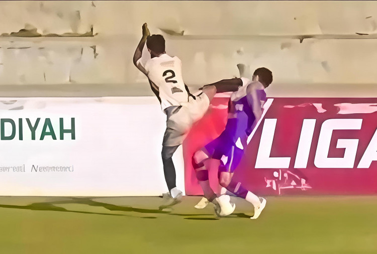 Tendangan Kung Fu Kembali Ramaikan Liga 4, Kali Ini Mendarat di Kepala Pemain UAD FC: Cuma Dihukum Kartu Kuning!
