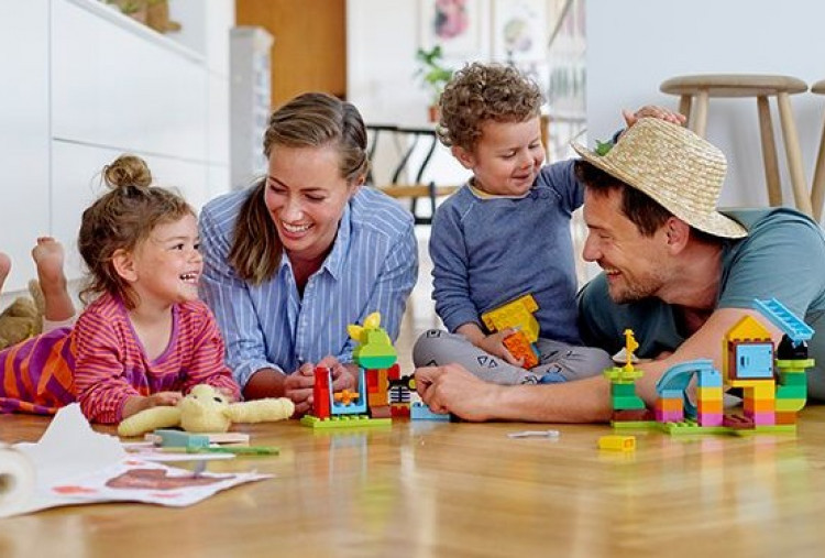 Cara Menjalankan Gentle Parenting di Era Moden Meski Penuh Tantangan