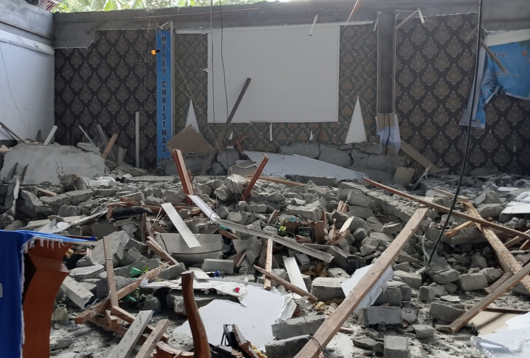 Korban Tewas Ditemukan Tertimpa Reruntuhan Gedung KONI Usai Gempa M7,6 di Kota Bitung, Picu Tsunami Kecil