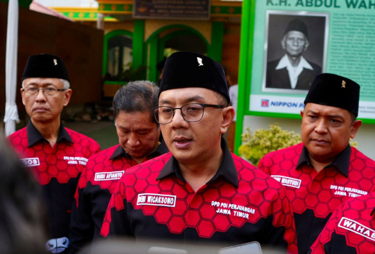 Jelang Muktamar ke-35 NU, PDIP Jatim Ziarahi Makam Gus Dur, Mbah Wahab, dan Mbah Hasyim demi Ikatan Sejarah