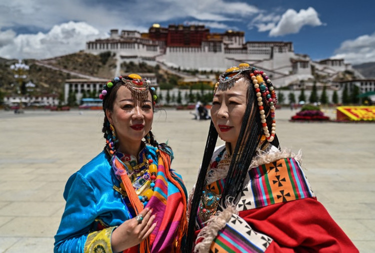 Pengungsi Tibet yang Merindukan Kampung Halaman Mereka, Diterima tapi Digantung