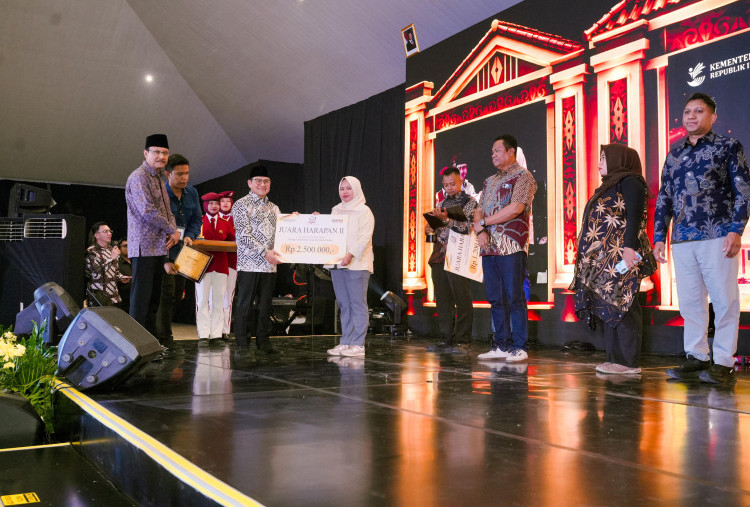Anugerah Jurnalistik Sekolah Rakyat 2026, Gus Ipul: Wartawan Membantu Melihat yang Terabaikan