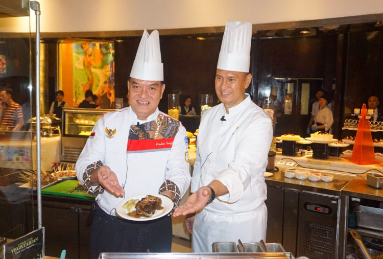 Gallery Take Over Hotel Ciputra World Surabaya, Hadirkan Chef Vindex Tengker