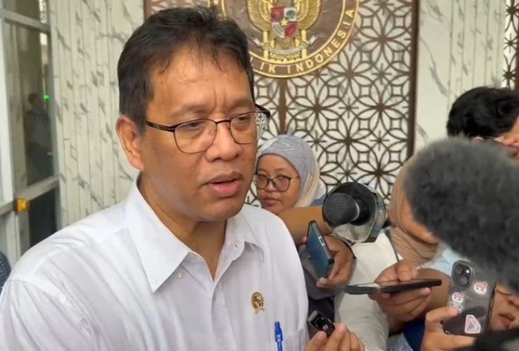 Purbaya Klarifikasi Omongan Prabowo soal Rakyat Desa Gak Pakai Dolar: Untuk Menghibur Aja