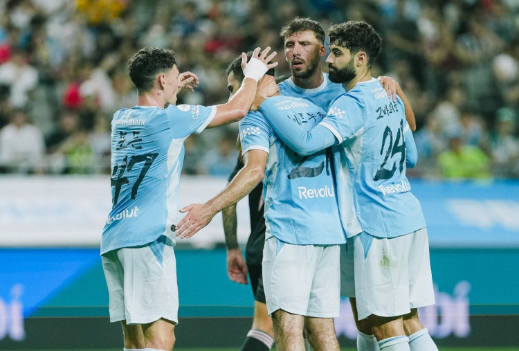 Man City Tumbangkan K-League All-Stars di Pramusim, Maresca Soroti Perkembangan Tim