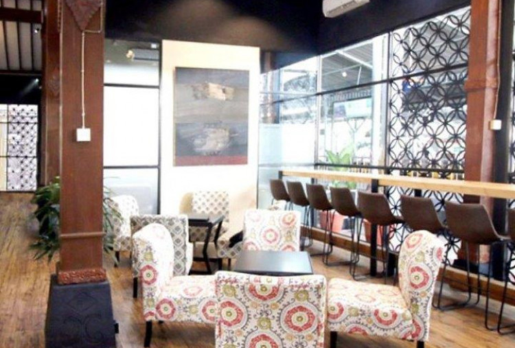 Nasabah Prioritas Bank Jatim Dapat Akses Eksklusif Luxury Lounge KAI Wisata  