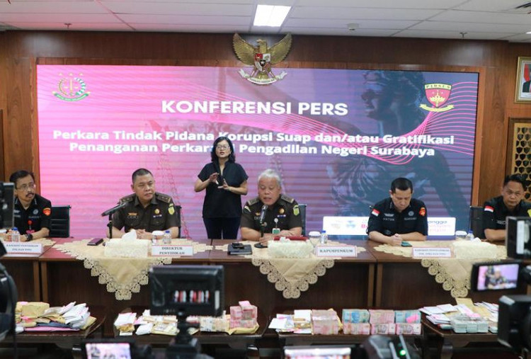 Inilah Rincian Uang yang Diamankan dari eks Ketua PN Surabaya