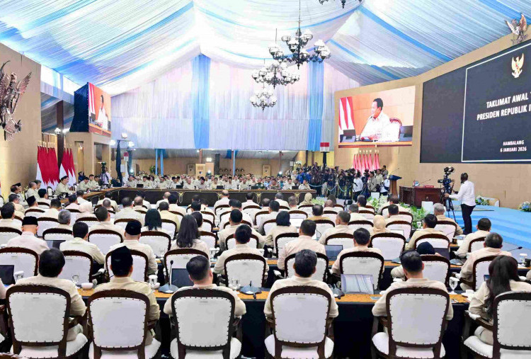 Prabowo Evaluasi Program MBG, Minta Disiplin Prosedur Diperketat  Presiden Prabowo Subianto memberikan evaluasi kepada program Makan Bergizi Gratis (M