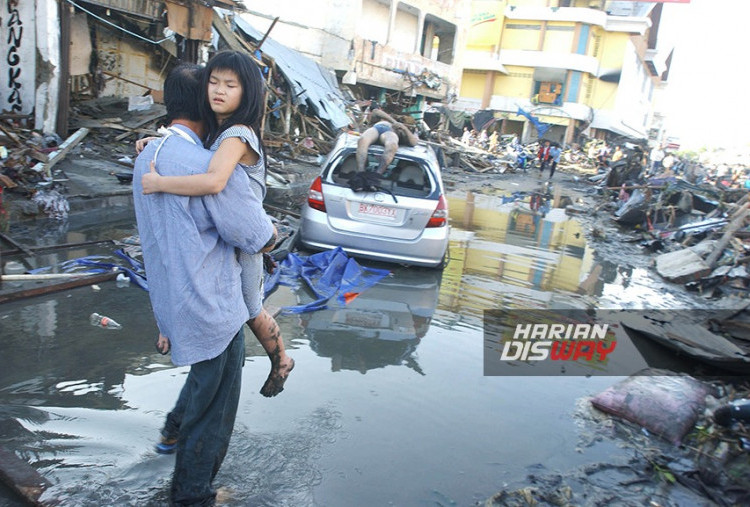 Kisah Jurnalis Foto Merekam Tragedi Tsunami Aceh, Dua Dekade Silam (2-habis): Semua Bingung di Tengah Bencana