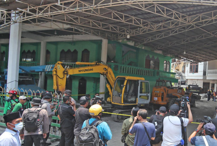 Kesaksian Warga Sebelum Ponpes Al-Khoziny Ambruk: Sudah Diperingatkan, Tapi Tak Digubris!