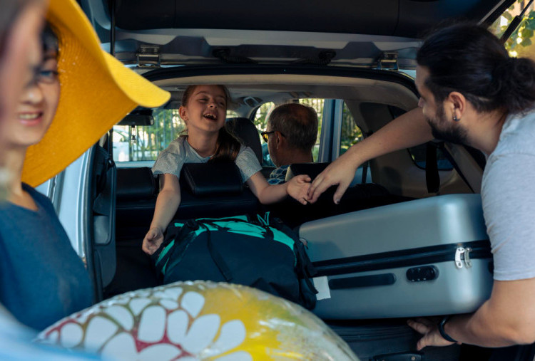 Tip Memilih Toilet Mobil Portabel di Tengah Arus Mudik yang Kerap Macet