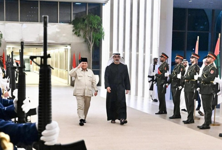 Presiden Prabowo Tiba di Abu Dhabi untuk Bertemu Presiden MBZ
