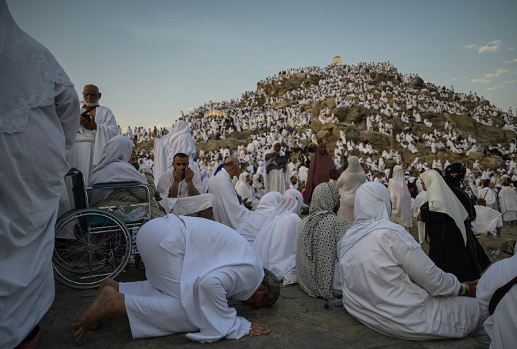 Kumpulan Doa-Doa Haji Lengkap Arab, Latin, dan Terjemahannya untuk Jemaah Haji
