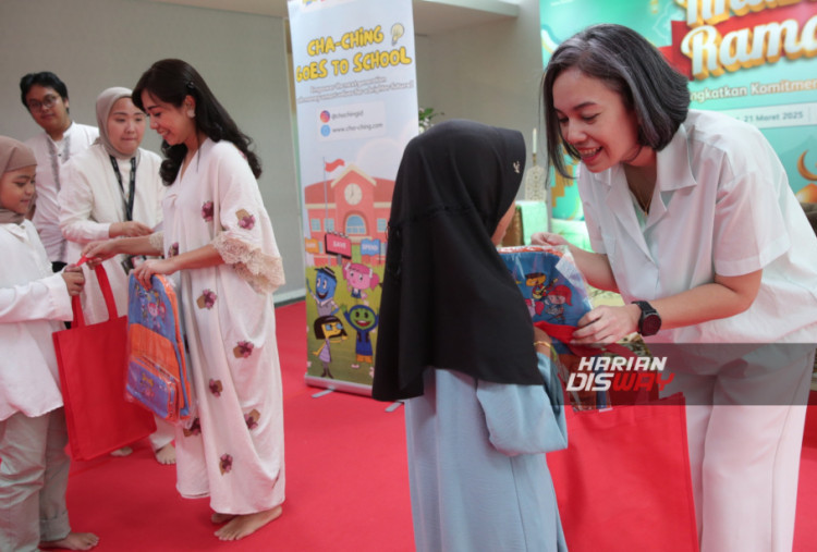 Program Cha-Ching merupakan kurikulum literasi keuangan yang dirancang untuk anak usia 7–12 tahun. Dengan metode interaktif dan menyenangkan, program ini bertujuan membangun kebiasaan finansial yang baik sejak dini. Misi ini pun selaras dengan kampanye Global Money Week, yang menekankan pentingnya kesadaran finansial bagi generasi muda agar mereka dapat mengambil keputusan keuangan yang bijaksana di masa depan.