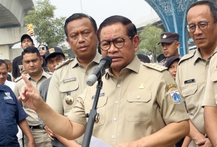Pramono Janji Bongkar Tiang Monorel Mangkrak Tanpa Tutup Jalan