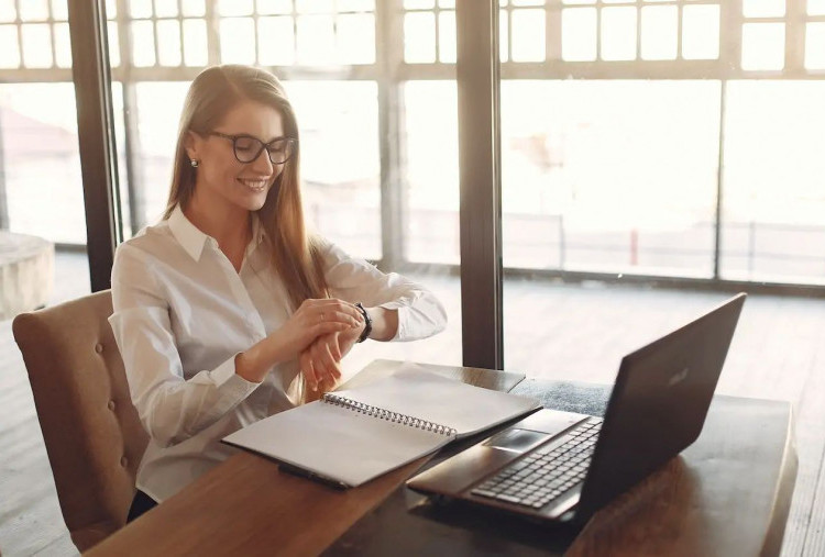 5 Tips Menyelesaikan Pekerjaan Kantor Lebih Cepat pada Kamis, agar Jumat Bisa Pulang Tepat Waktu