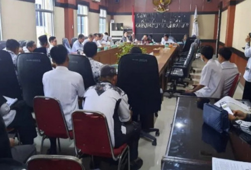 106 Guru Honor di Musirawas Ngadu ke Dewan, Minta Diangkat PPPK