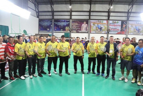 Sambut FORNAS VI Lewat Kejuaraan Badminton