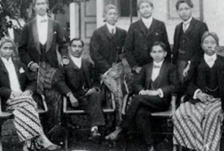 20 Mei dan Lahirnya Budi Utomo: Tonggak Sejarah Kebangkitan Nasional