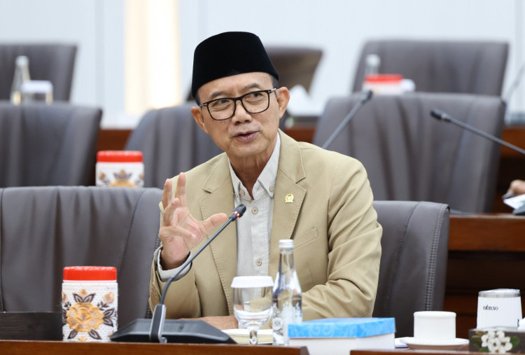 Kanang: Kelas Menengah Paling Terancam Kenaikan BBM dan Pelemahan Rupiah, Bisa Turun Kelas!