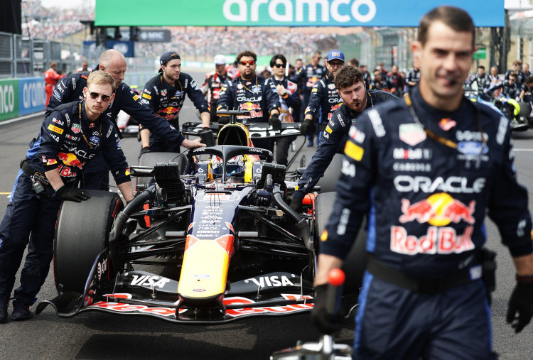 Red Bull Racing Hadapi Dilema RB22, Kencang di Lurus, Lemah di Tikungan