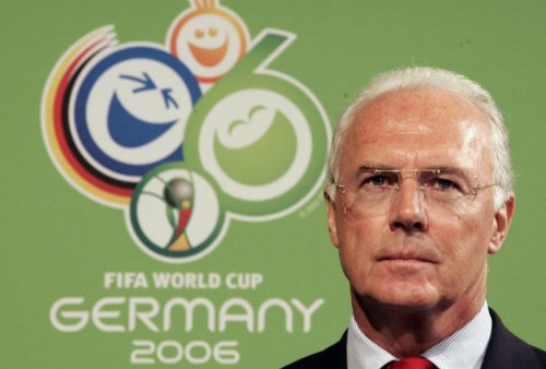 Anak dan Skandal, 2 Faktor Penyebab Franz Beckenbauer Menarik Diri dari Publik