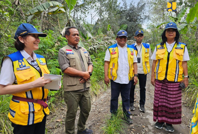 Kementerian PU Bangun Fasum-Fasos Untuk Huntap dan Huntara Warga Terdampak Erupsi Gunung Lewotobi Laki-Laki