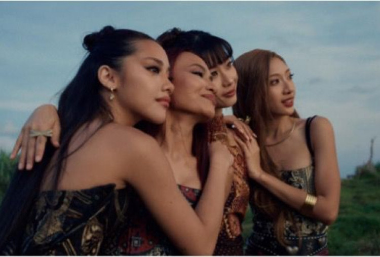 no na Bawa Identitas Indonesia ke Panggung Pop Global Lewat Island Girl