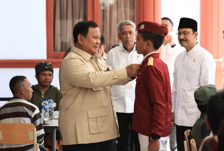 Pesan Presiden Prabowo ke Siswa Sekolah Rakyat Tabanan, Bali: Angkat Derajat Orang Tuamu