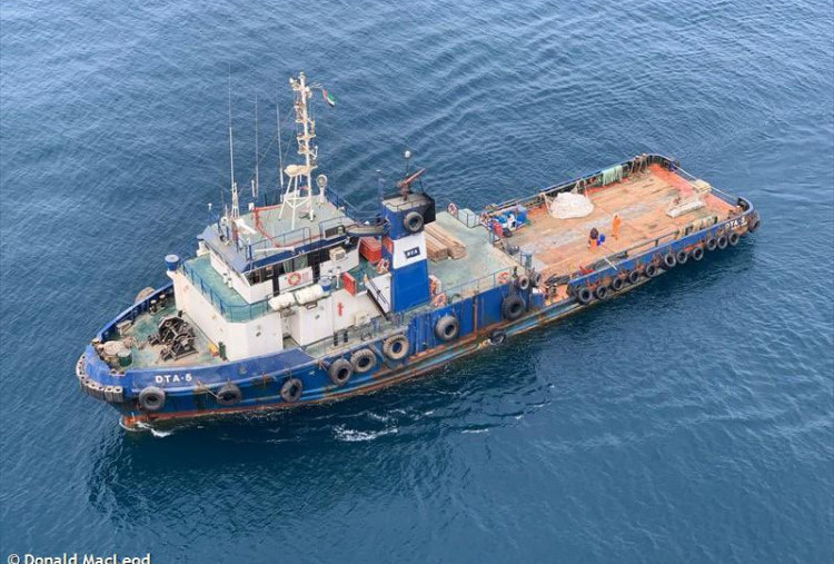 Detik-Detik Kapal Musaffah 2 Meledak di Selat Hormuz, 3 WNI Hilang, 1 Orang Luka Bakar