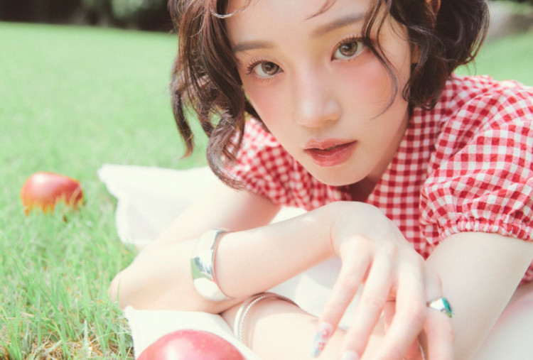 Lirik dan Terjemahan I Like You Milik YUQI (G)I-DLE, Hiburan Manis untuk Diri Sendiri