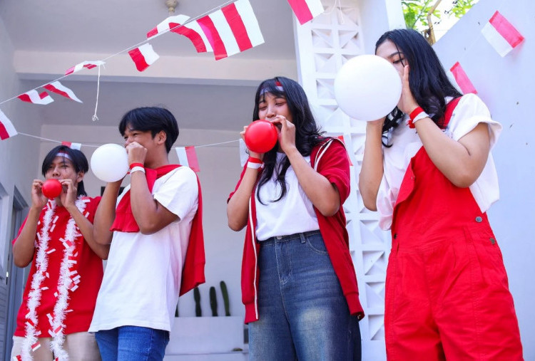 15 Ide Lomba 17 Agustus Unik untuk Bapak-Bapak dan Ibu-Ibu Kompleks, Peringati HUT RI ke-81