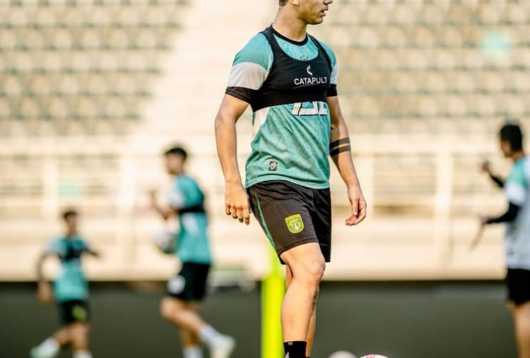 Susunan Pemain Persebaya vs PSS Sleman, Edu Pasang Trio Bruno-Gali-Malik 