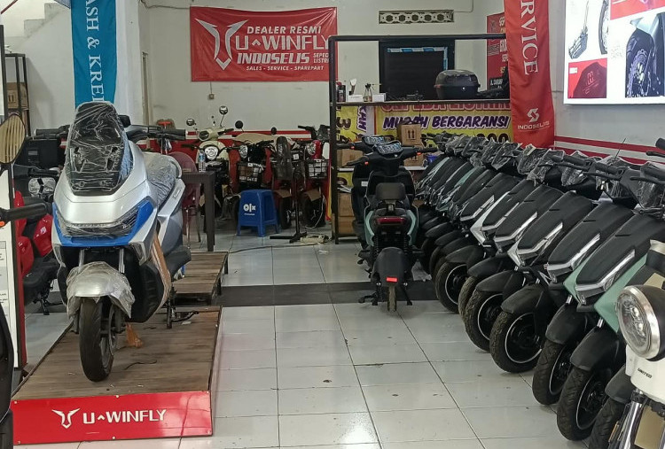 Dukung Transisi Energi Hijau, Indoselis Perluas Layanan Sepeda dan Motor Listrik hingga Bali dan Lombok