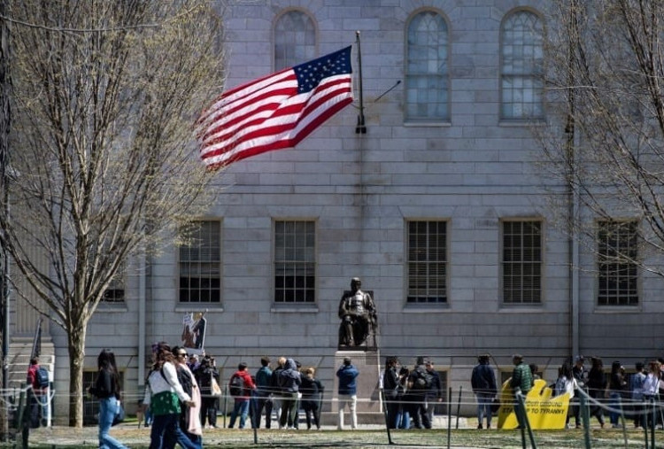 Mahasiswa Asing Dilarang Masuk Harvard, Hong Kong Tawarkan Kampus Alternatif 