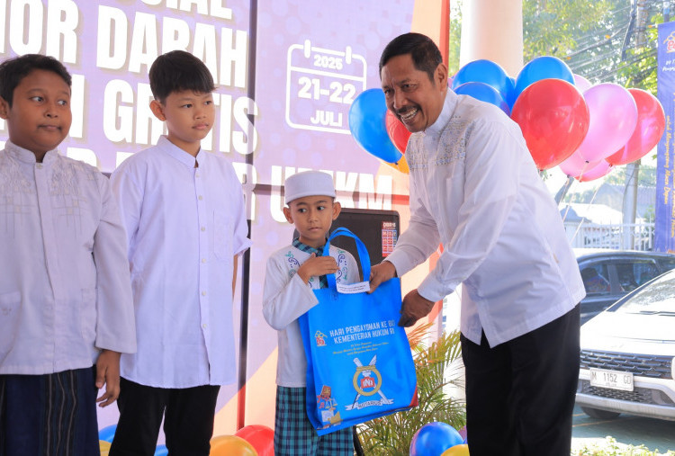 Khitan Gratis dan Bazar UMKM Warnai Hari Pengayoman ke-80 di Kemenkumham Jatim