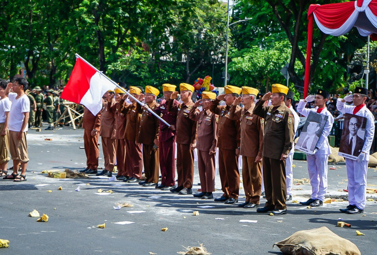 Parade Juang Surabaya Resmi Masuk Rangkaian Karisma Event Nusantara