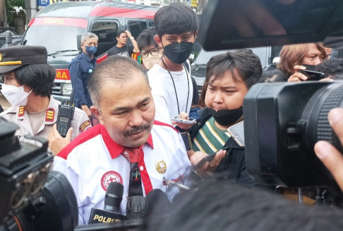 Kamaruddin dan Uya Kuya Dipolisikan Seorang Ustaz Gegara Konten 'Polisi Pengabdi Mafia'