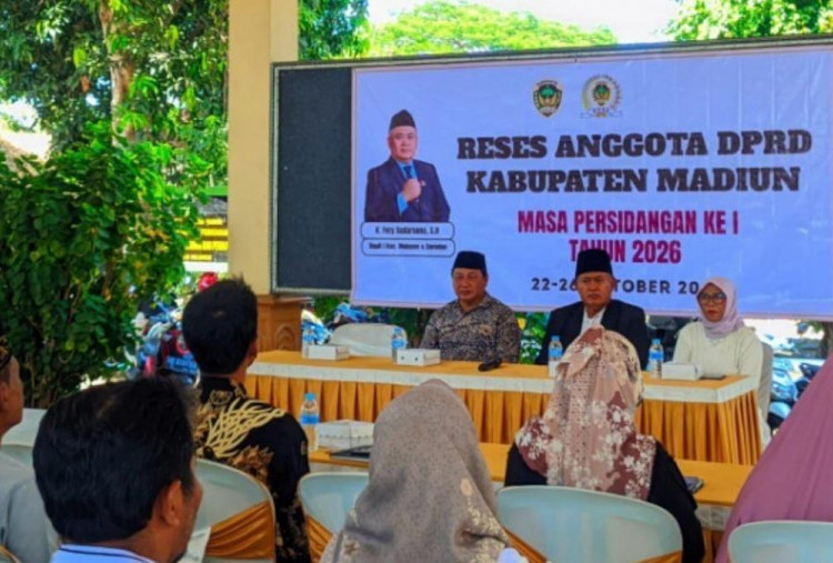 Masa Reses, Ketua DPRD Kabupaten Madiun Fery Sudarsono Dengar Curhat Warga Soal PJU 