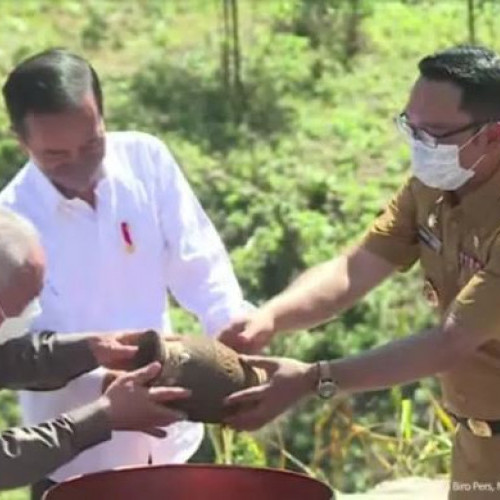 Ritual Adat Kendi Nusantara, Ridwan Kamil Serahkan 27 Tanah dan Air dari Tempat Ini
