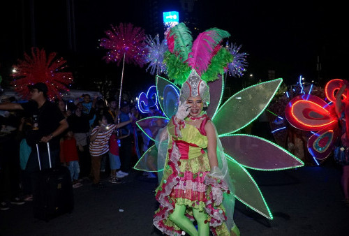 Semarak Kemeriahan Perayaan Akhir Tahun dengan Parade Seni Karya Kreatif Lokal
