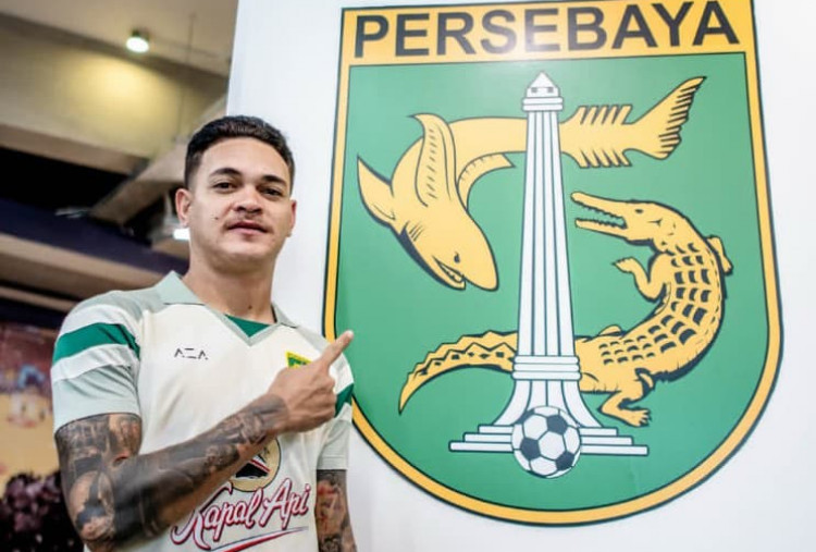 Rekrutan Anyar Persebaya Gali Freitas Tak Sabar Didukung Bonek di GBT!