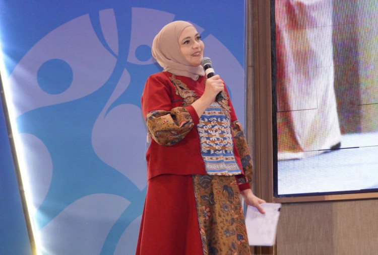 Cheng Yu Pilihan Dokter-Pembawa Acara Lula Kamal: Ying Nan Er Shang