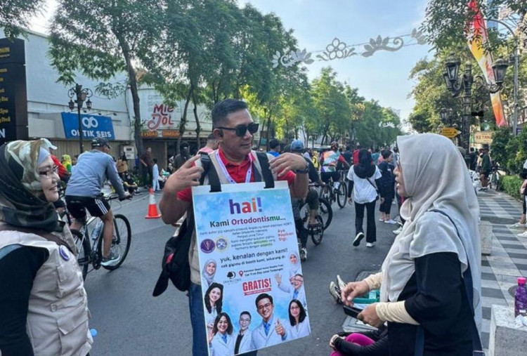 Ikorti Jatim dan Kendos Running Crew Edukasi Kesehatan Gigi di CFD Tunjungan